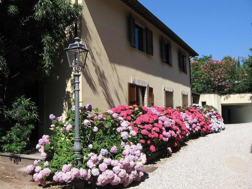 Montecorneo Country House Ponte San Giovanni 2*,  Italien